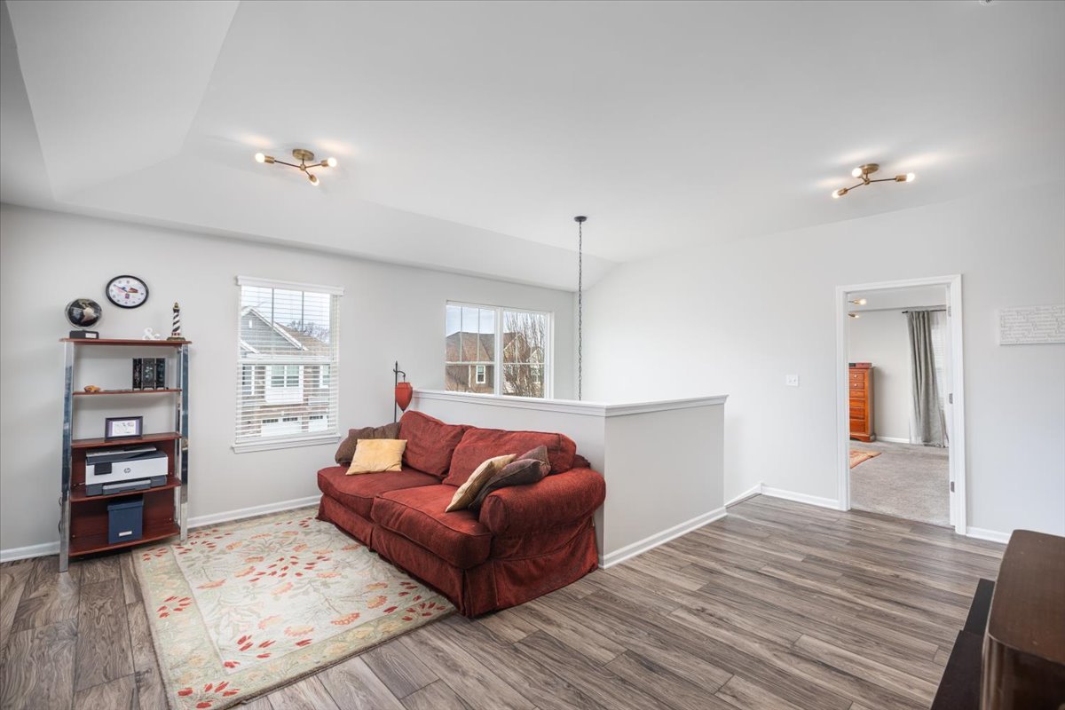 27W119 Redbud Lane, Winfield, IL 60190