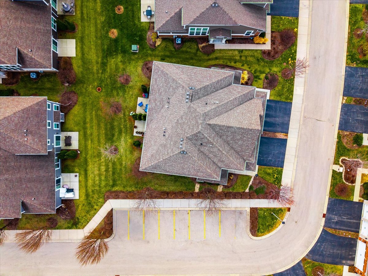 27W119 Redbud Lane, Winfield, IL 60190