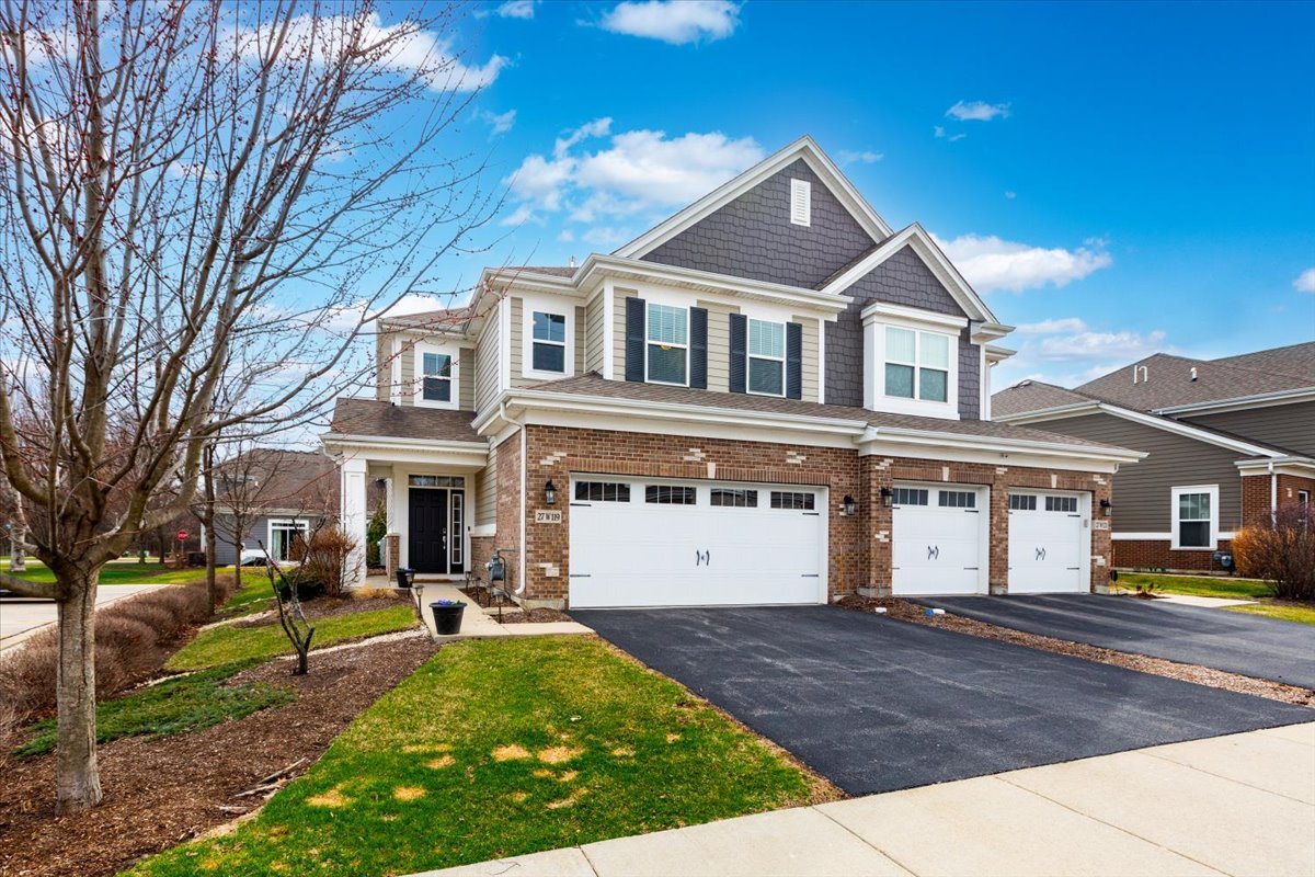 27W119 Redbud Lane, Winfield, IL 60190