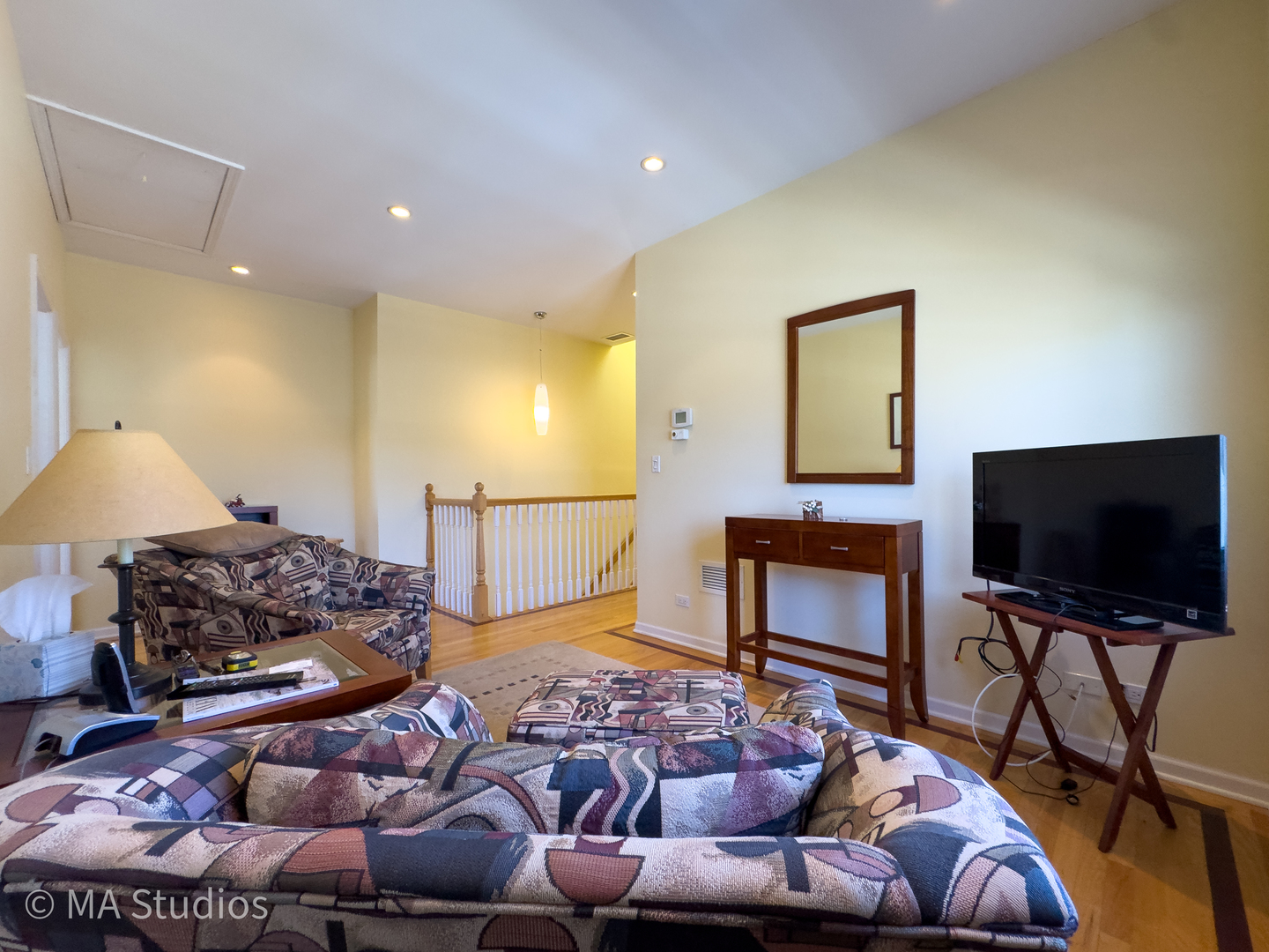 8912 Harms Road, Morton Grove, IL 60053