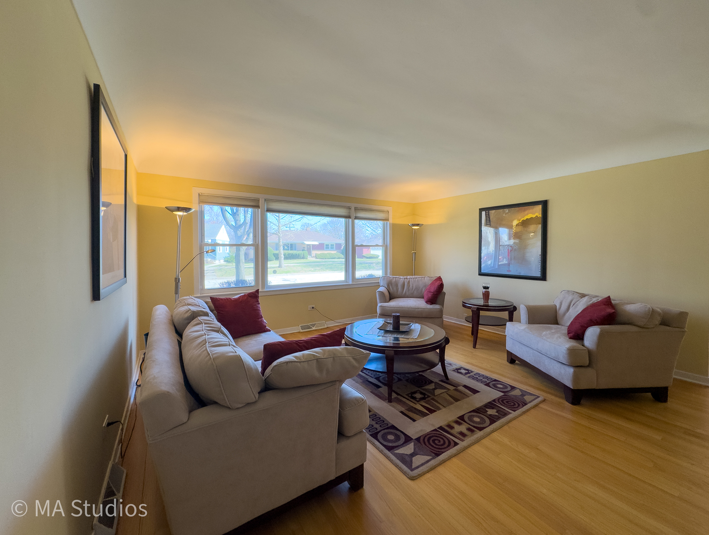 8912 Harms Road, Morton Grove, IL 60053