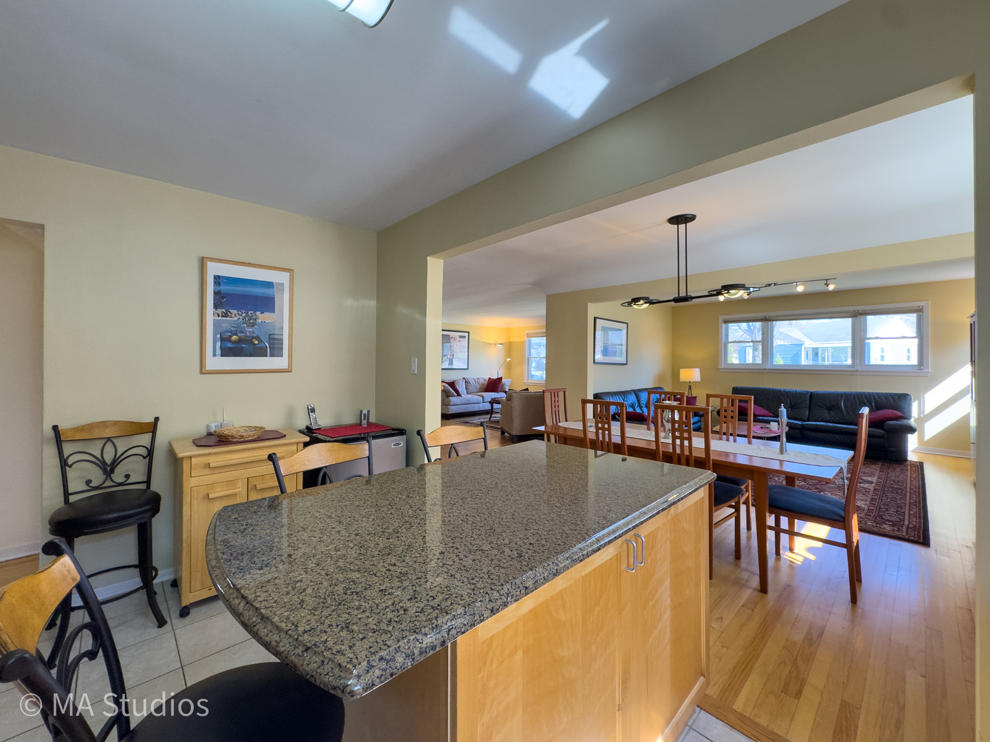 8912 Harms Road, Morton Grove, IL 60053