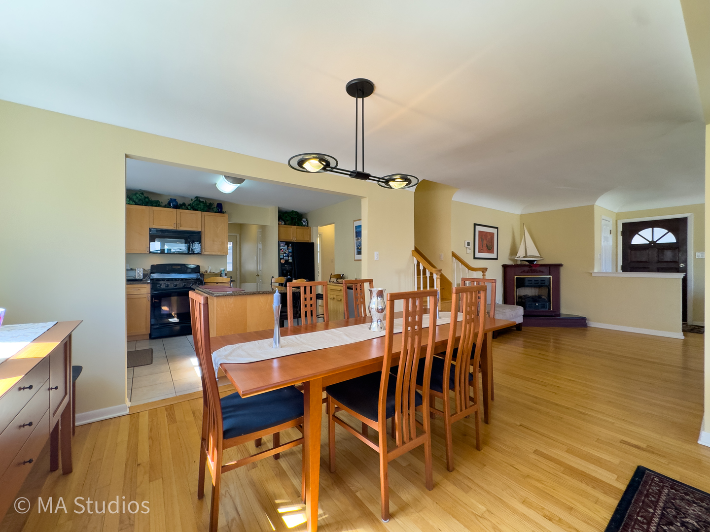 8912 Harms Road, Morton Grove, IL 60053