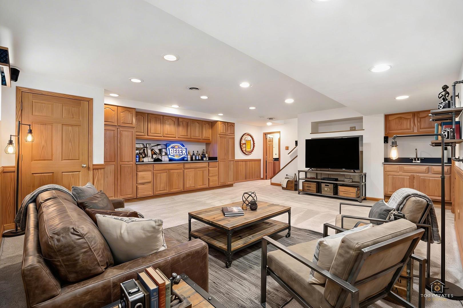 225 Fairway Drive, Prospect Heights, IL 60070