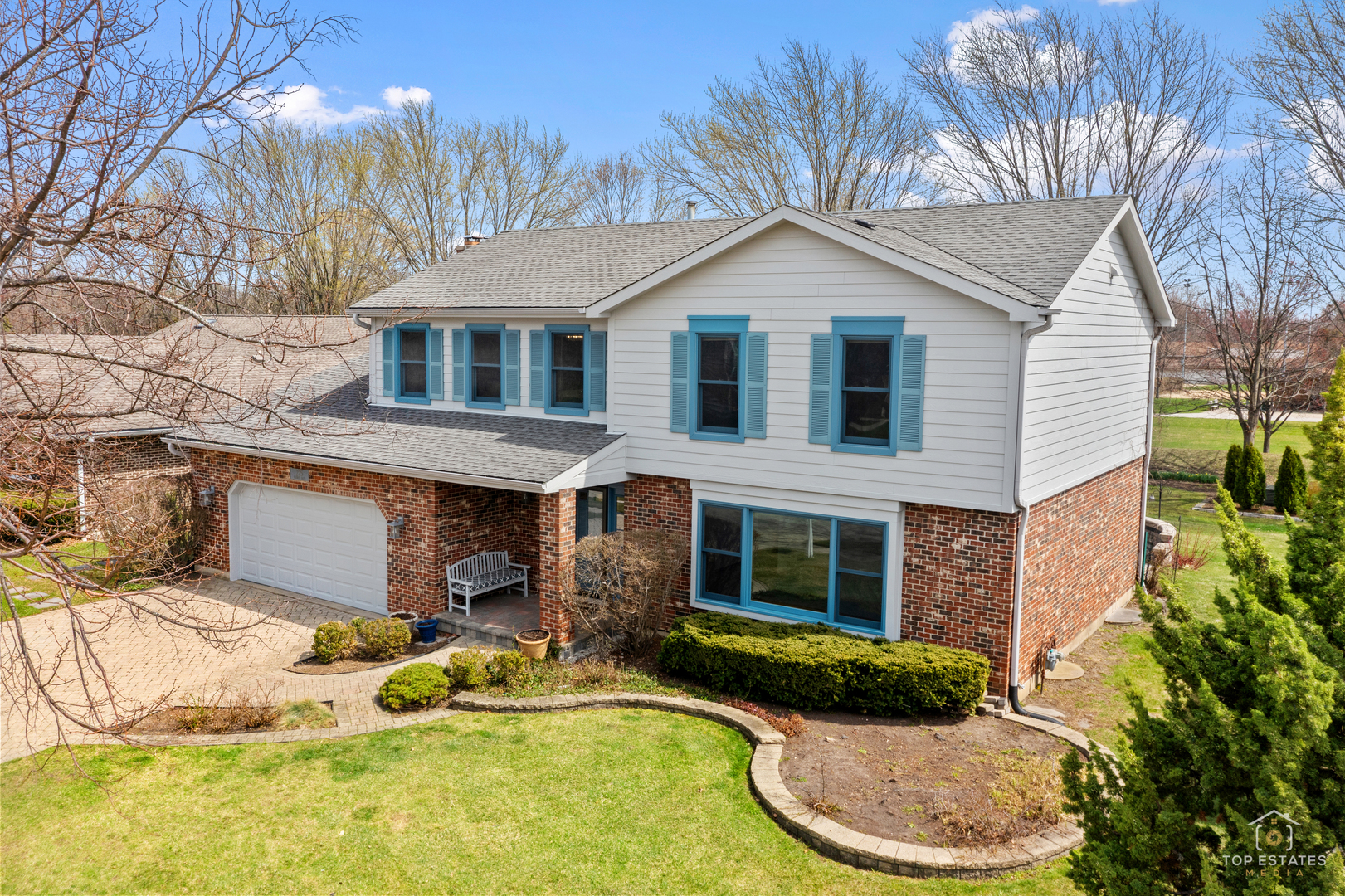 225 Fairway Drive, Prospect Heights, IL 60070