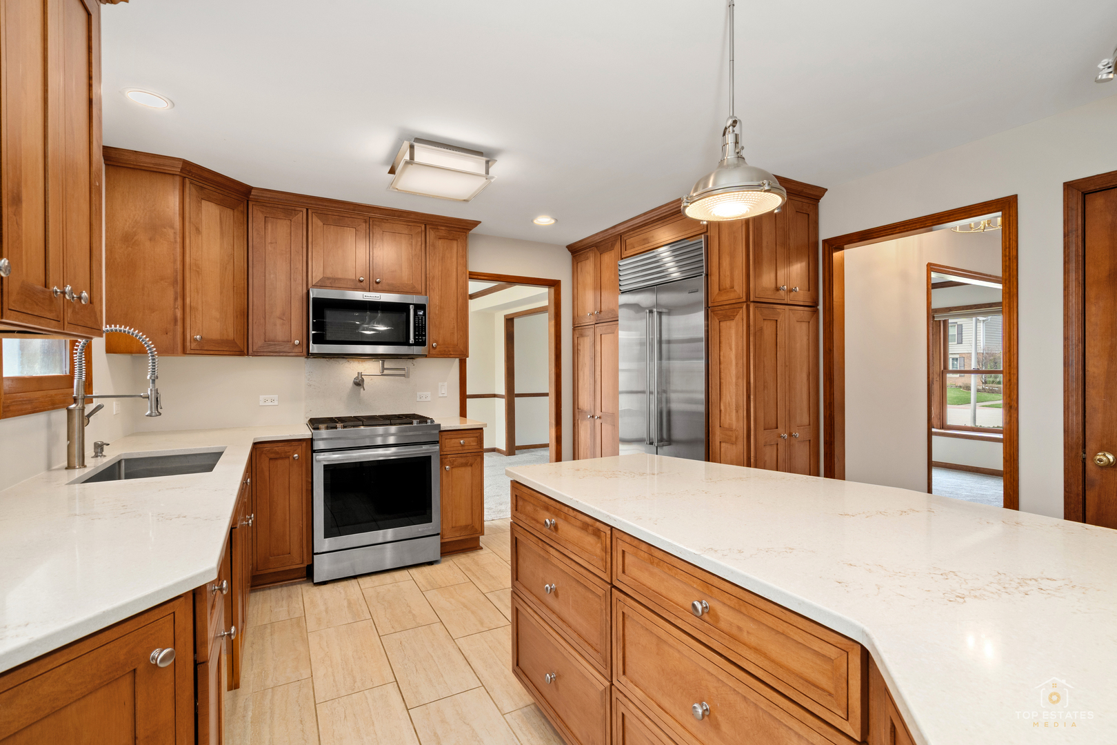 225 Fairway Drive, Prospect Heights, IL 60070