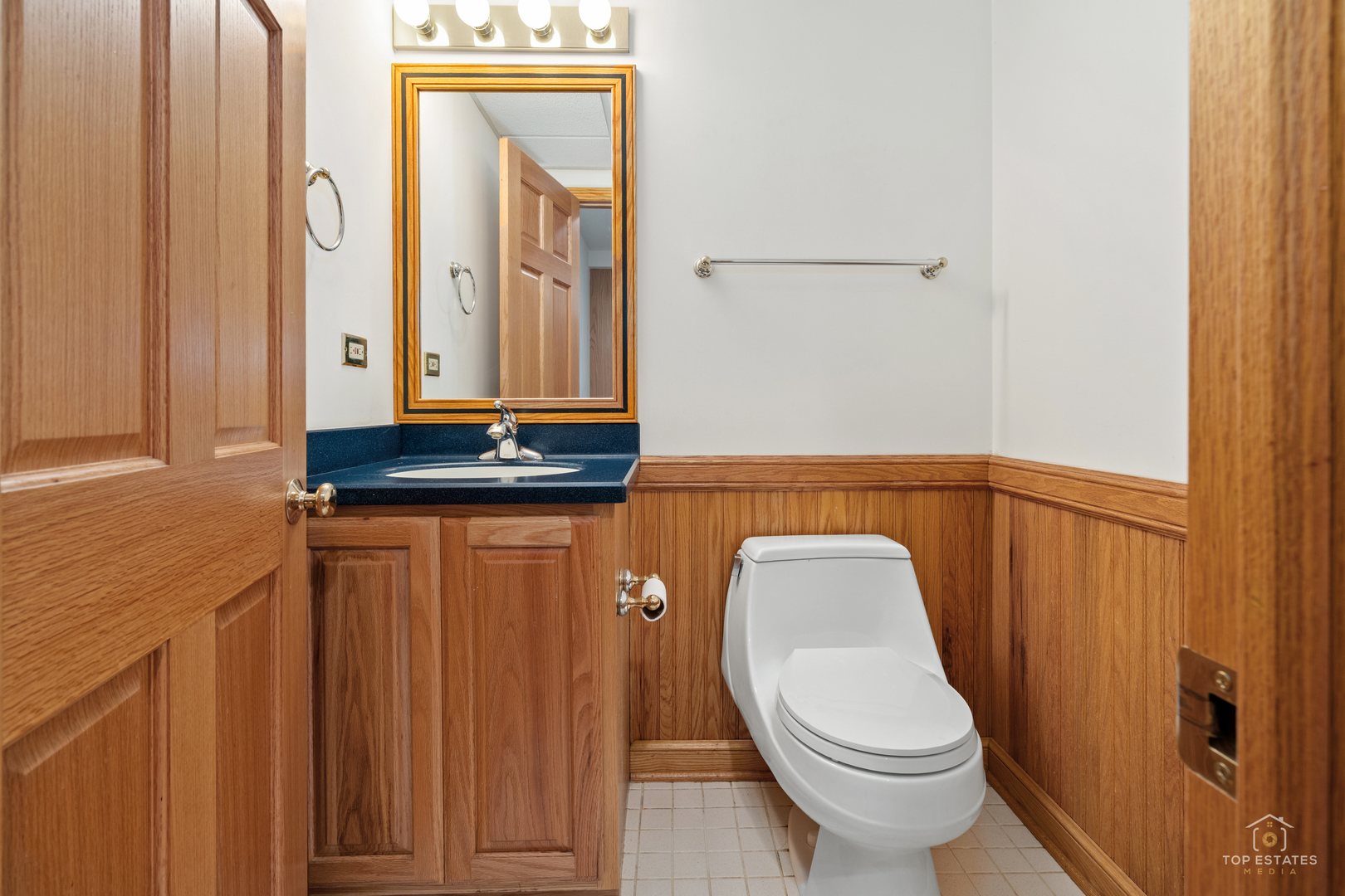 225 Fairway Drive, Prospect Heights, IL 60070