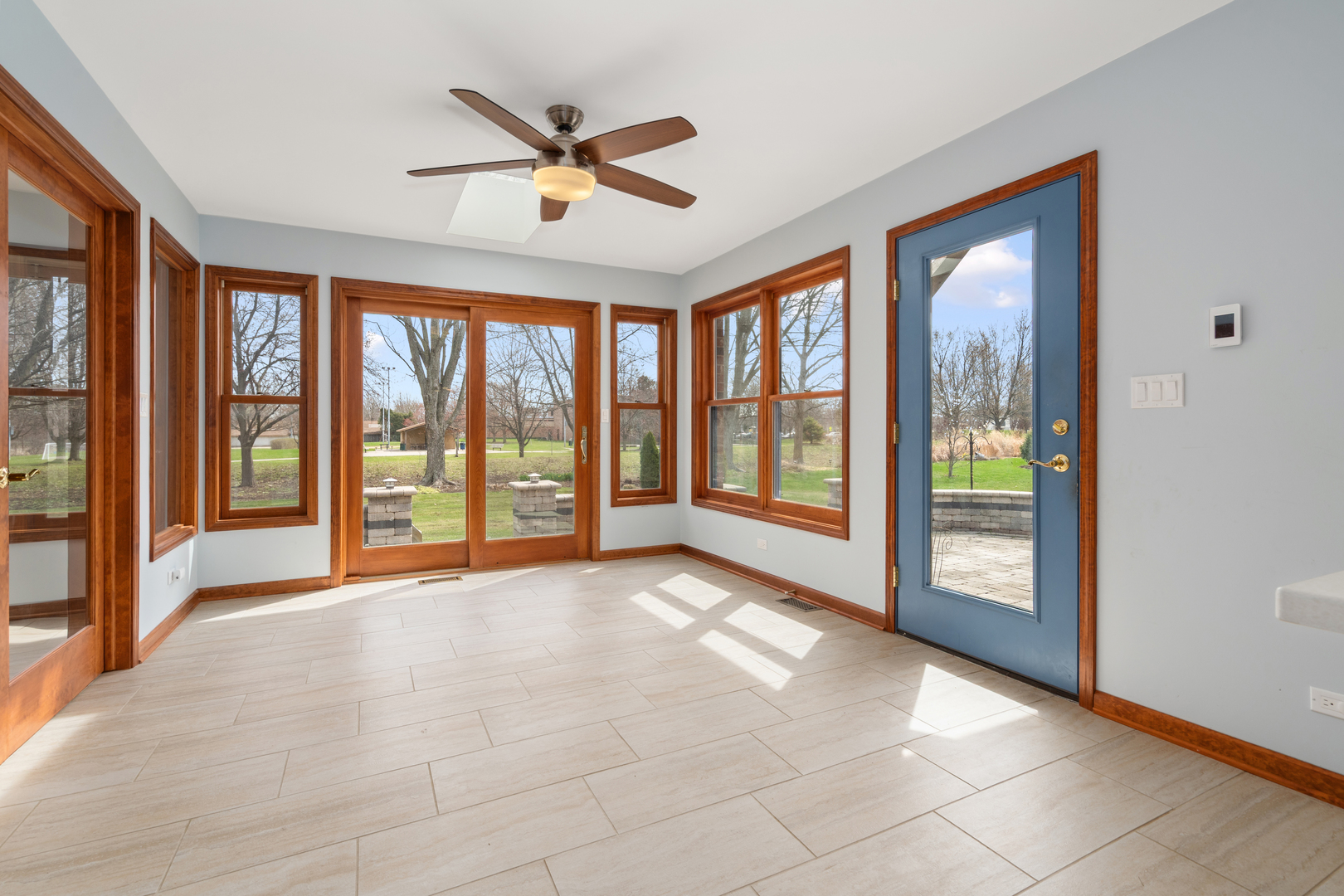 225 Fairway Drive, Prospect Heights, IL 60070