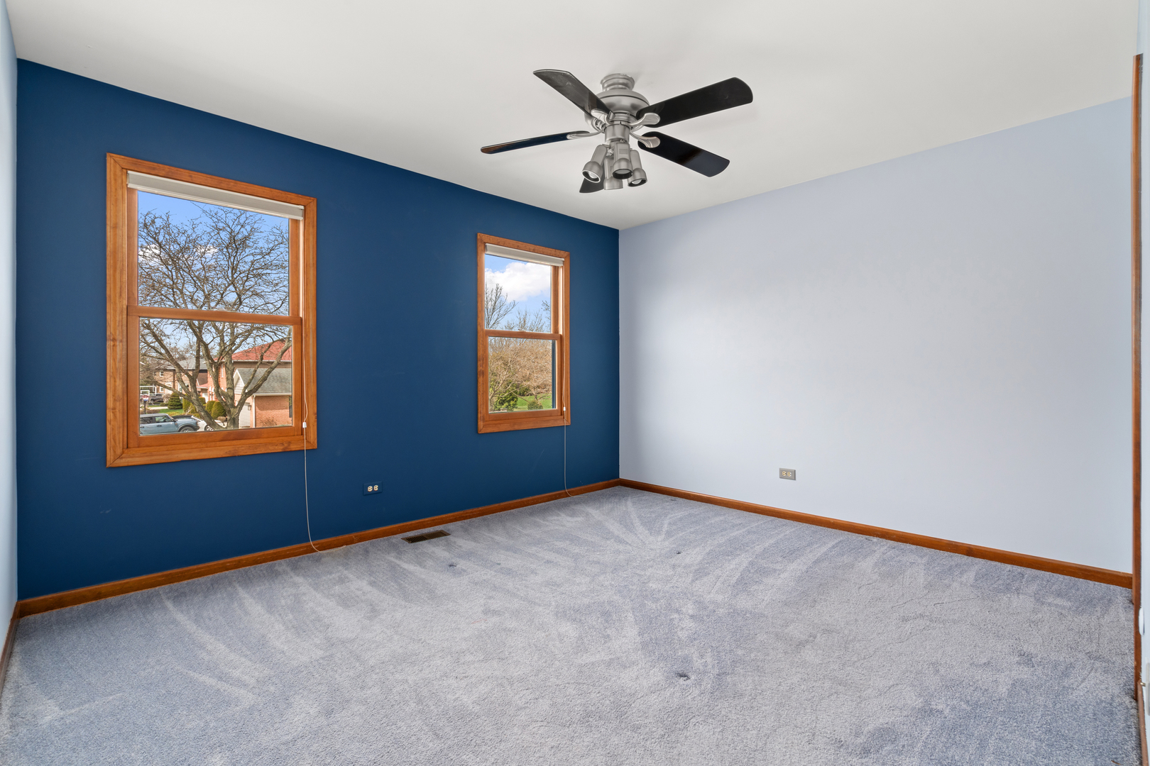 225 Fairway Drive, Prospect Heights, IL 60070