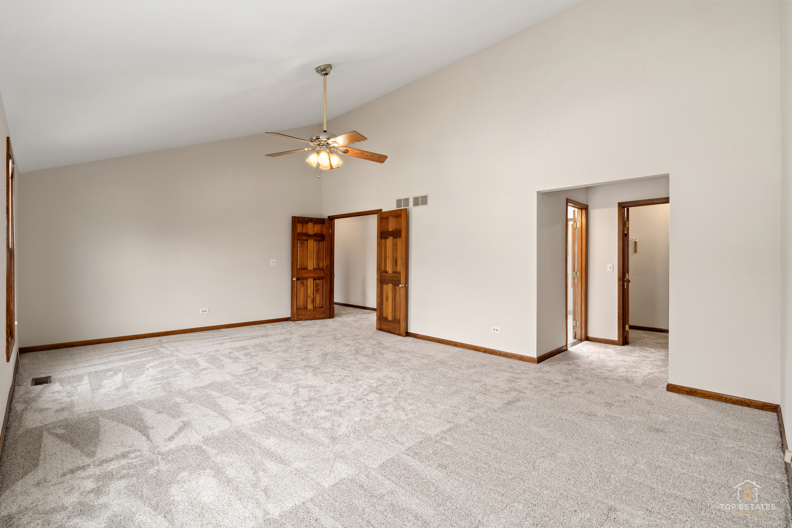 225 Fairway Drive, Prospect Heights, IL 60070