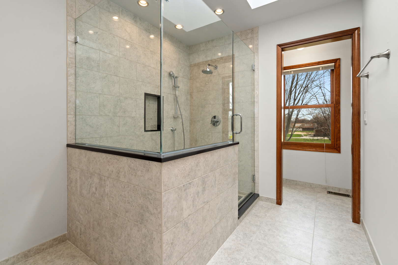 225 Fairway Drive, Prospect Heights, IL 60070