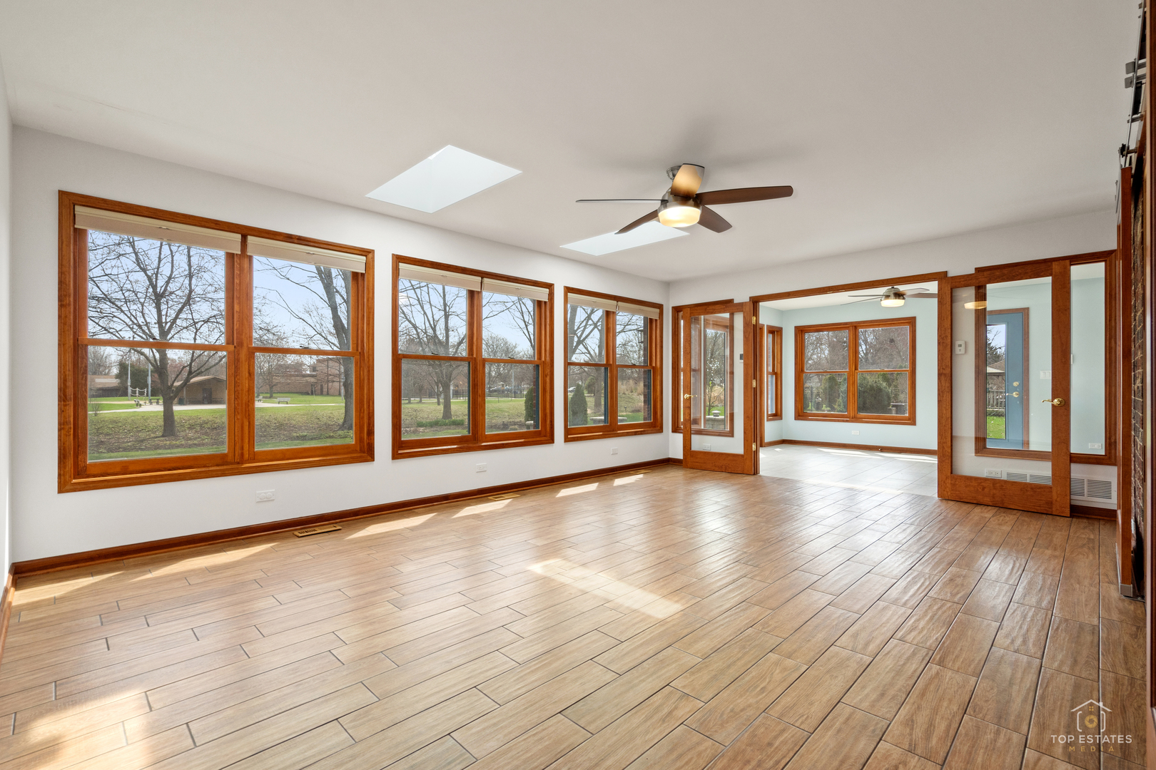 225 Fairway Drive, Prospect Heights, IL 60070