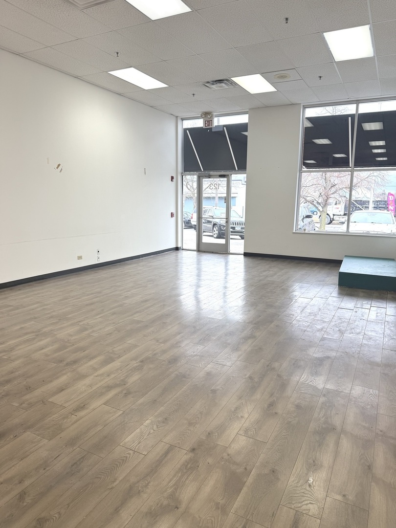 121-131 Collins Street, Joliet, IL 60432