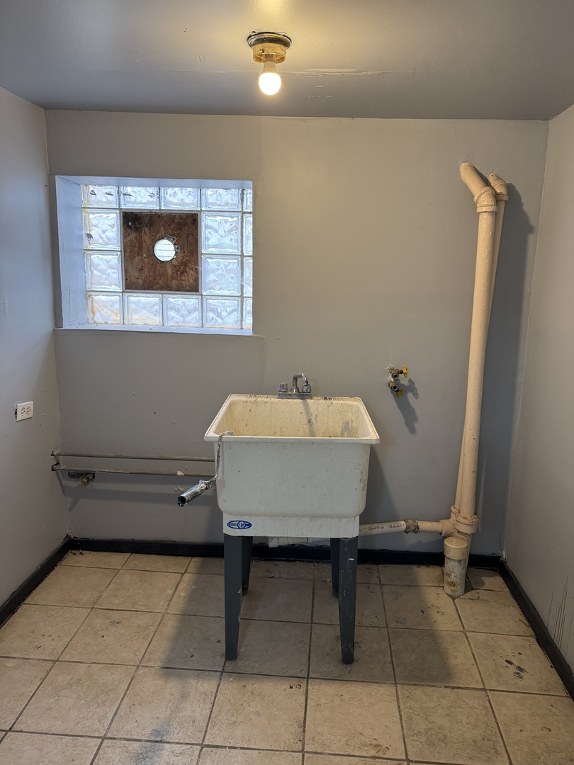 109 W 110th Place, Chicago, IL 60628