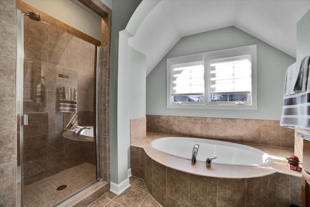 12704 Wild Rye Court, Plainfield, IL 60585