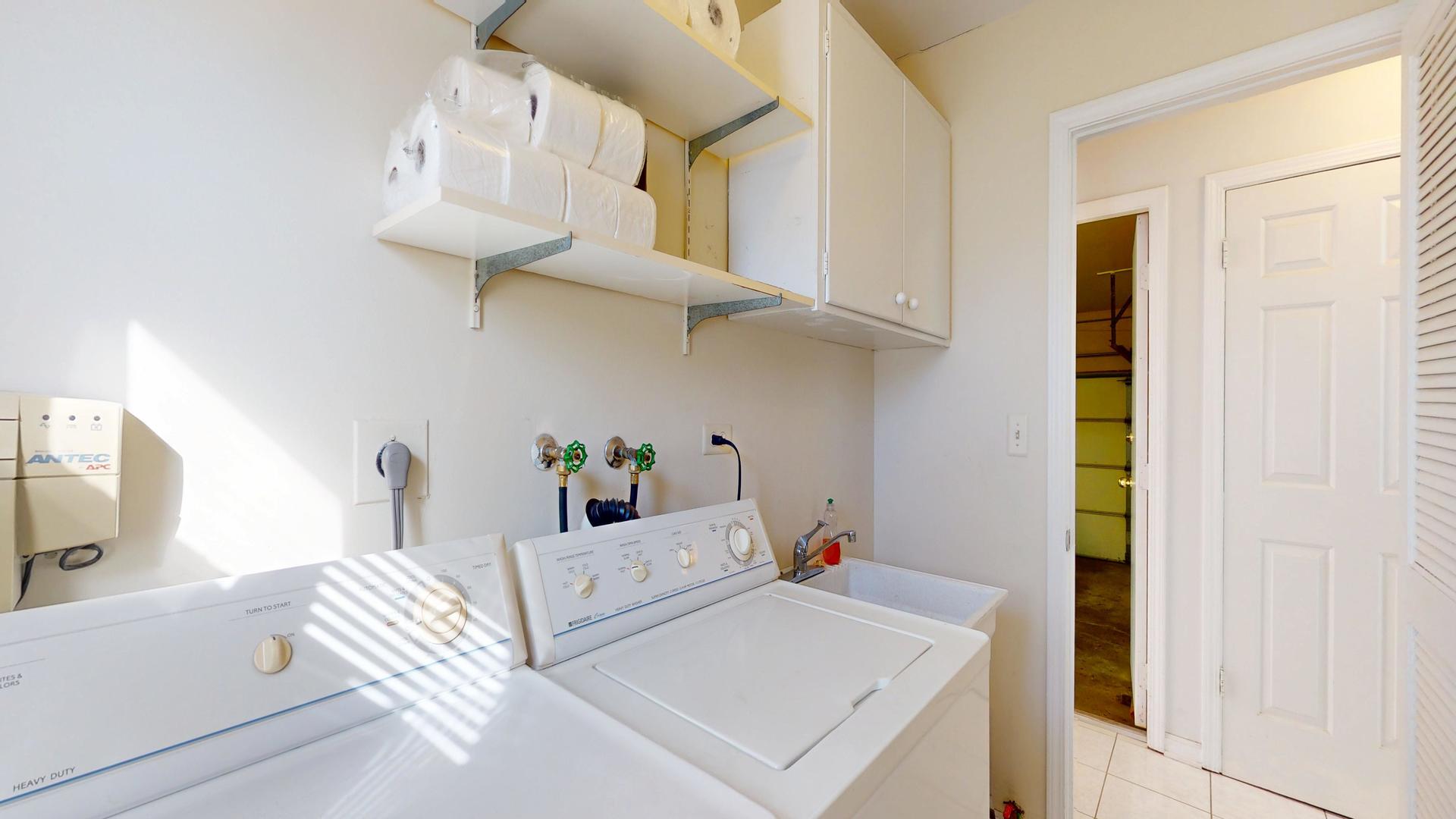 1135 Thompson Boulevard, Buffalo Grove, IL 60089