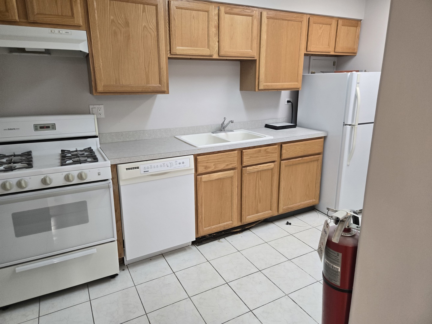 261 E Lake Street, Bloomingdale, IL 60108