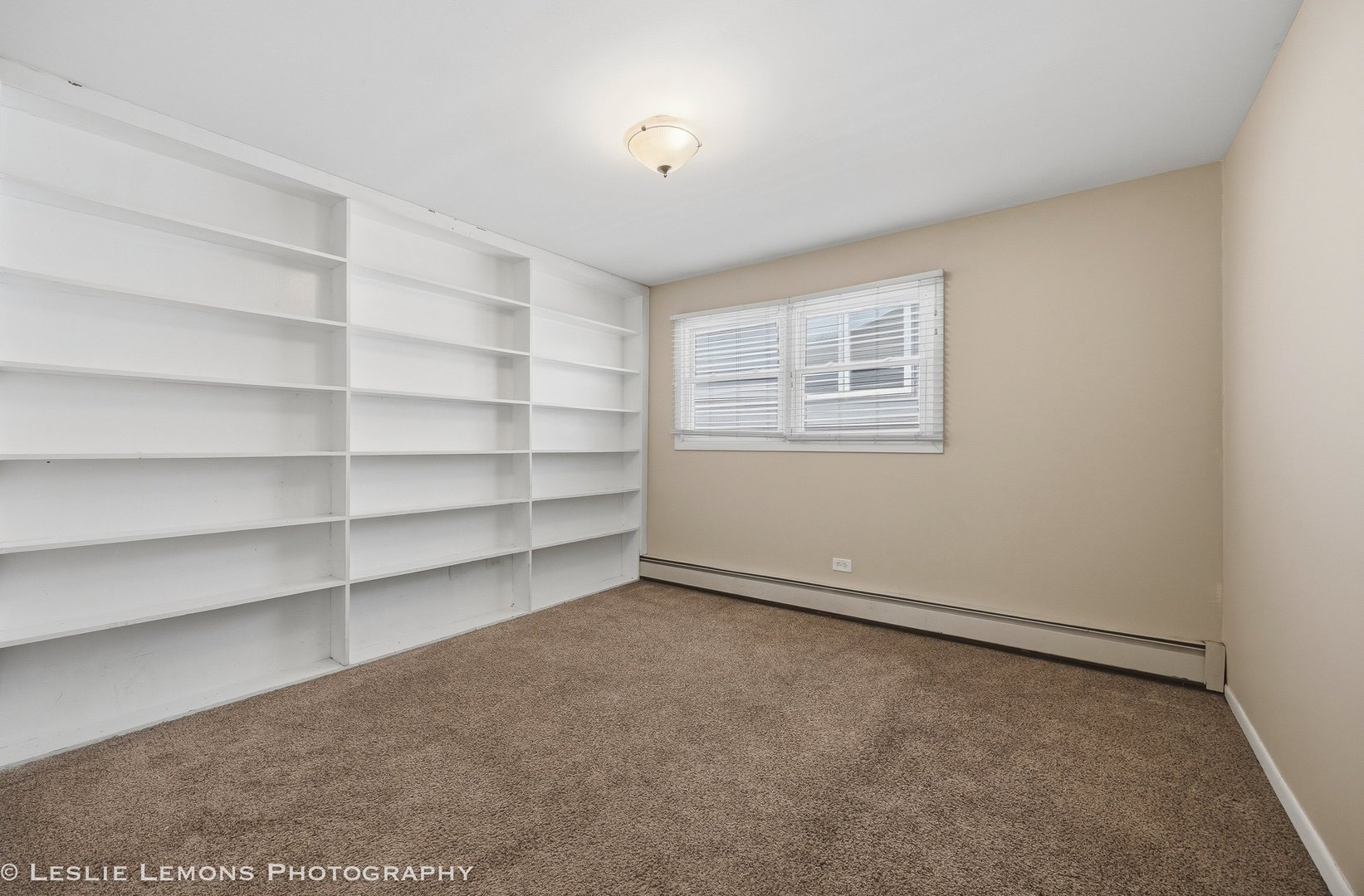 2919 W 101ST Place, Evergreen Park, IL 60805