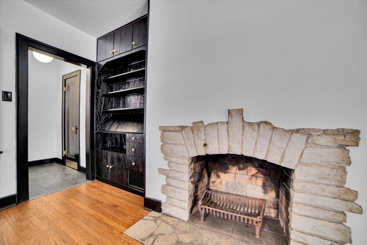 4941 Montgomery Avenue, Downers Grove, IL 60515