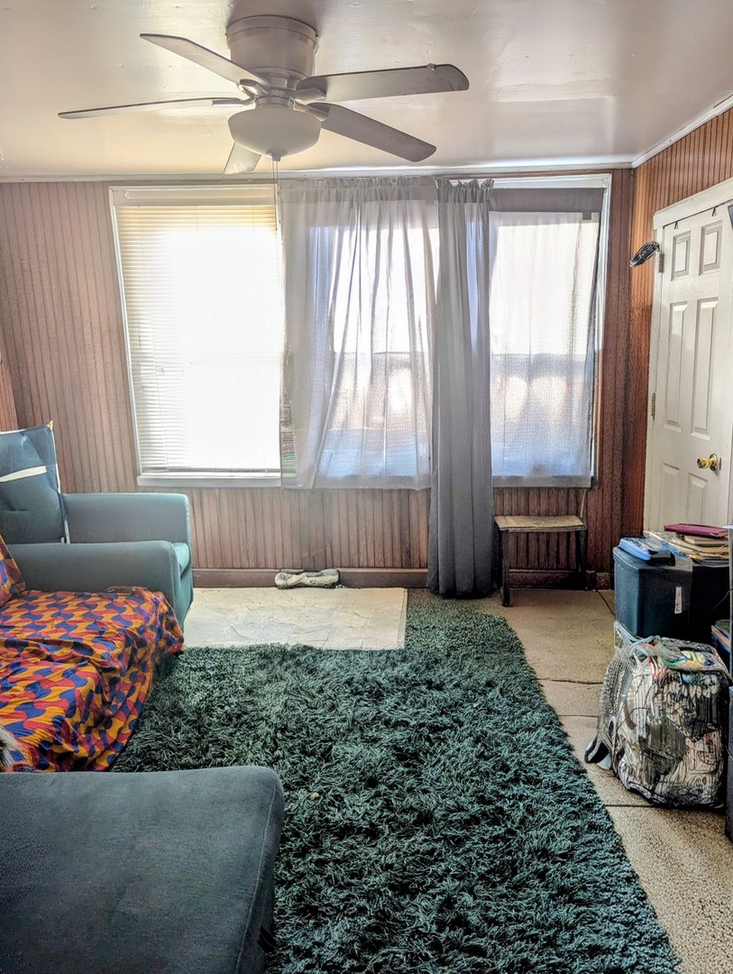 4805 S Elizabeth Street, Chicago, IL 60609