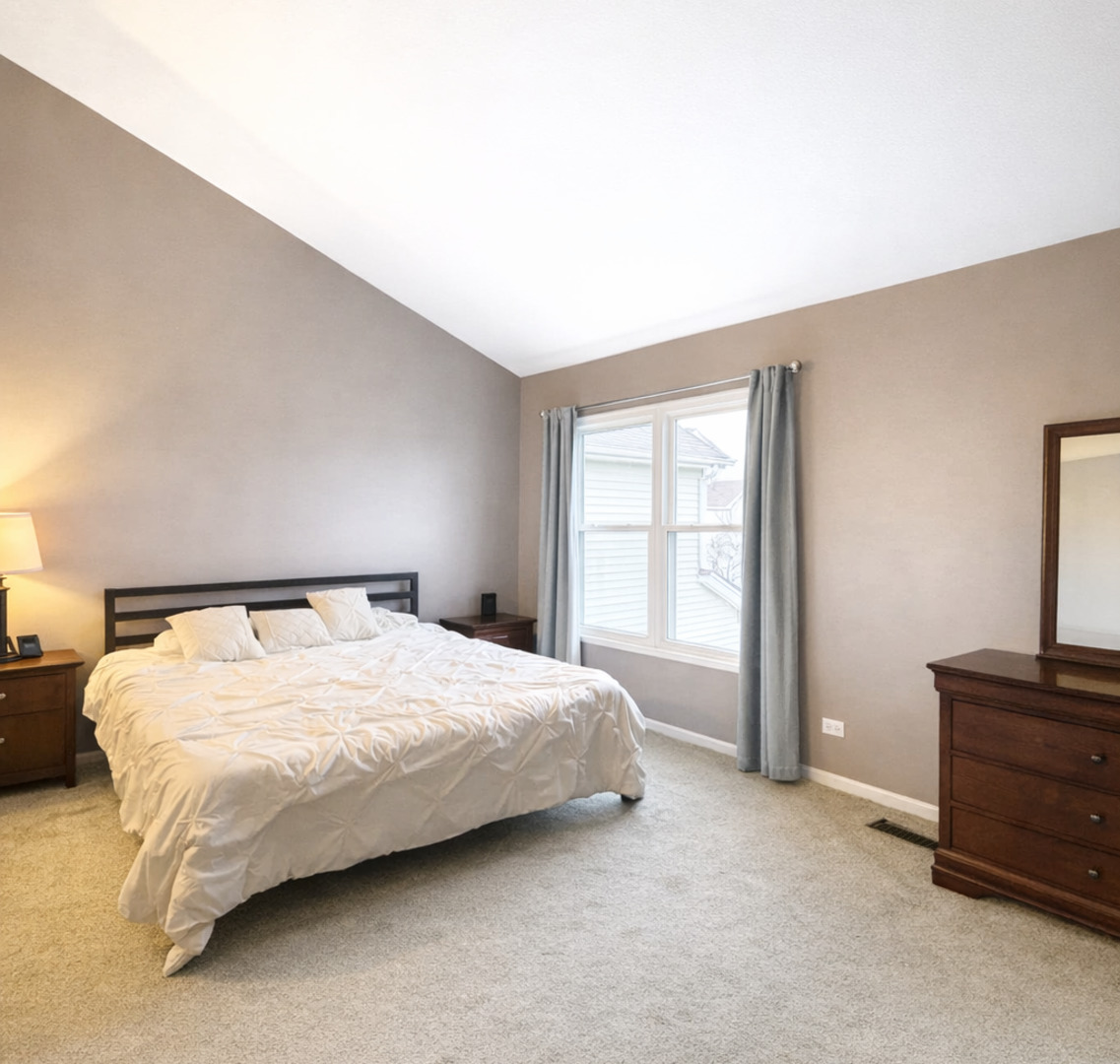 944 Cynthia Lane, Lake In The Hills, IL 60156