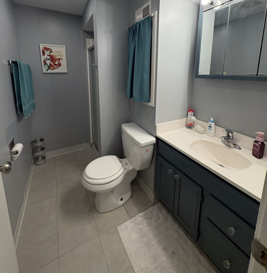 944 Cynthia Lane, Lake In The Hills, IL 60156