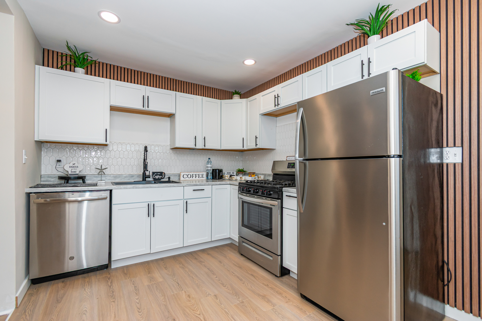 3724 W VERNER Drive, Peoria, IL 61615