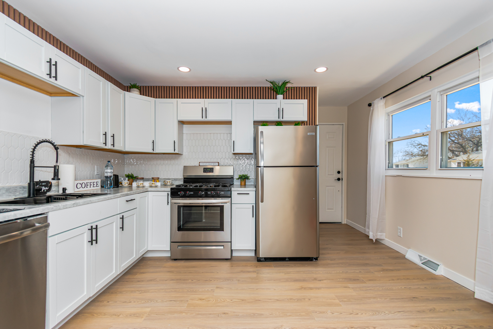 3724 W VERNER Drive, Peoria, IL 61615