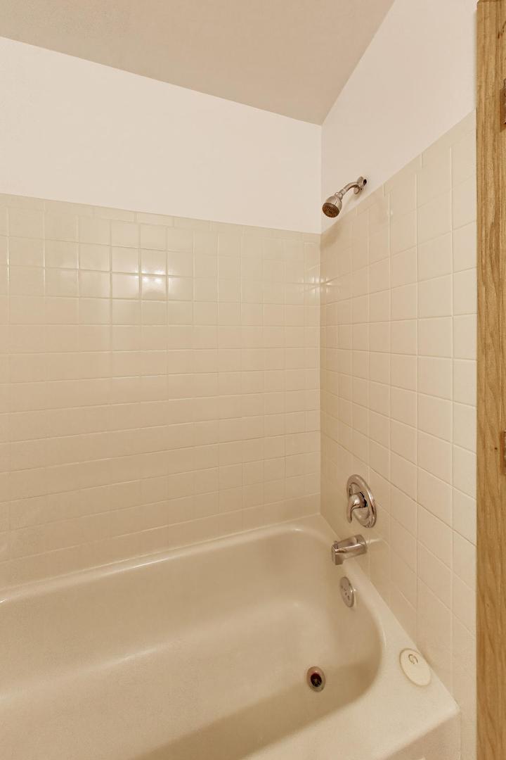 1918 Templar Drive, Naperville, IL 60565