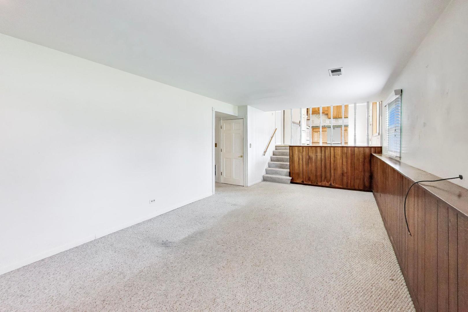 1918 Templar Drive, Naperville, IL 60565