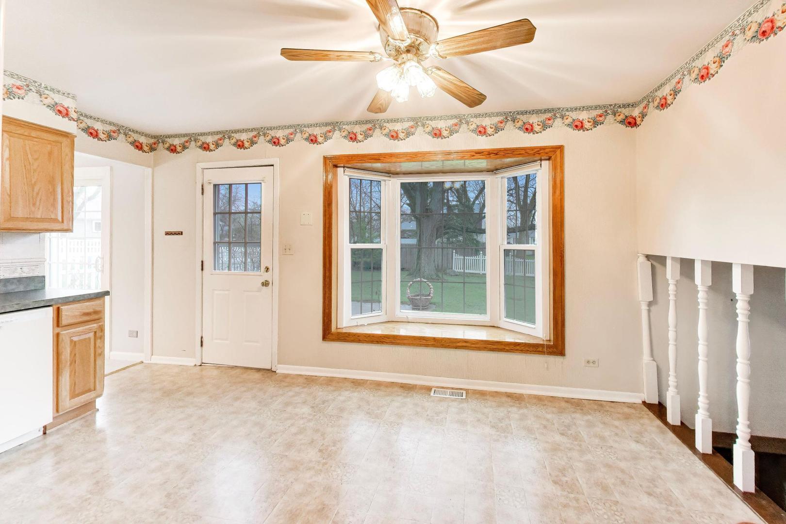 1918 Templar Drive, Naperville, IL 60565