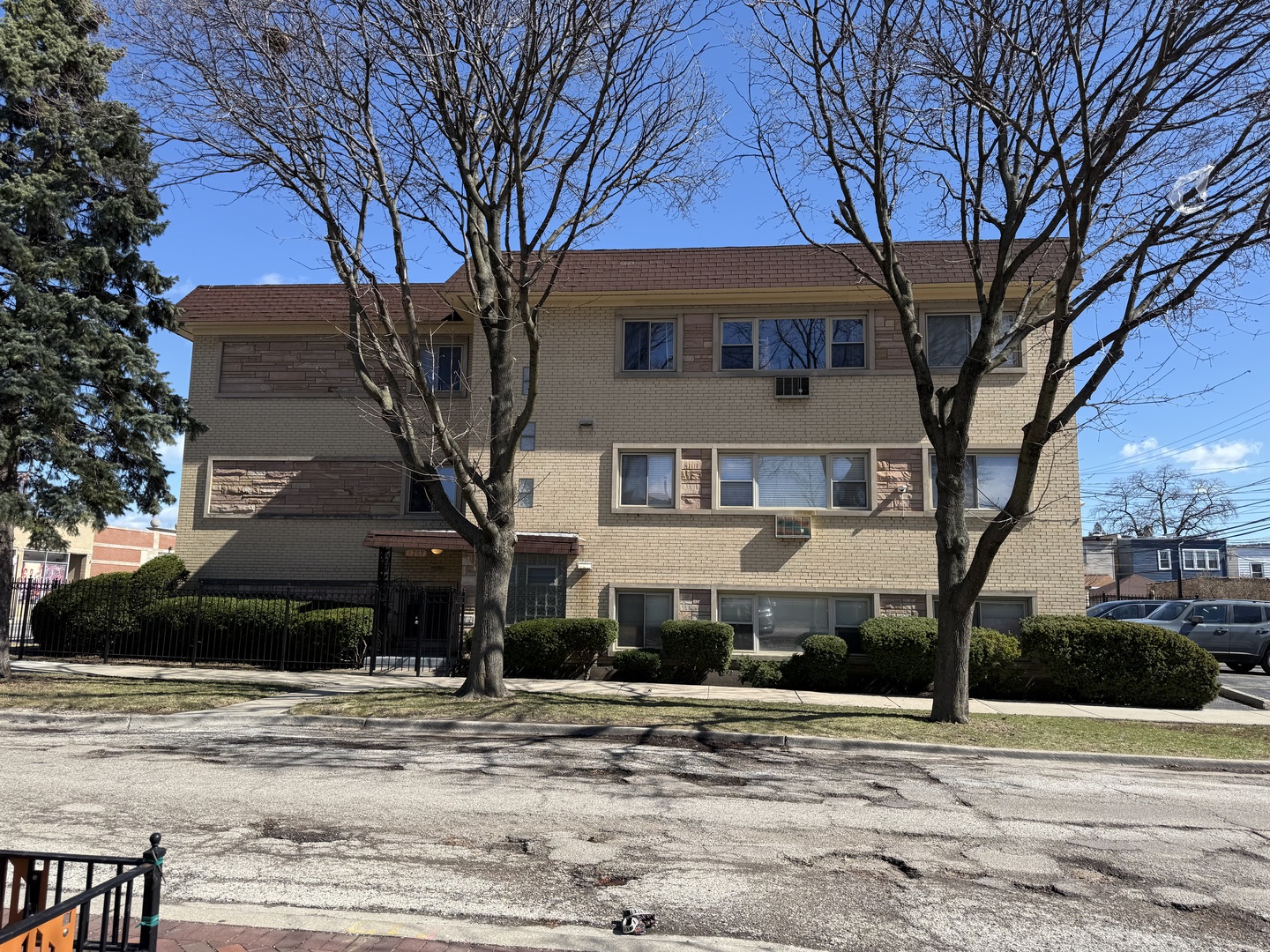 4757 N Keeler Avenue #101, Chicago, IL 60630
