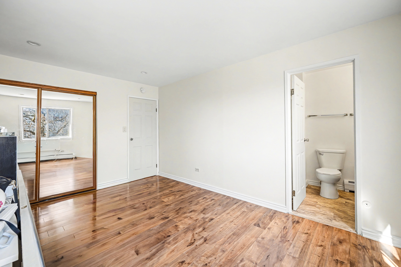 266 Shorewood Drive #2A, Glendale Heights, IL 60139