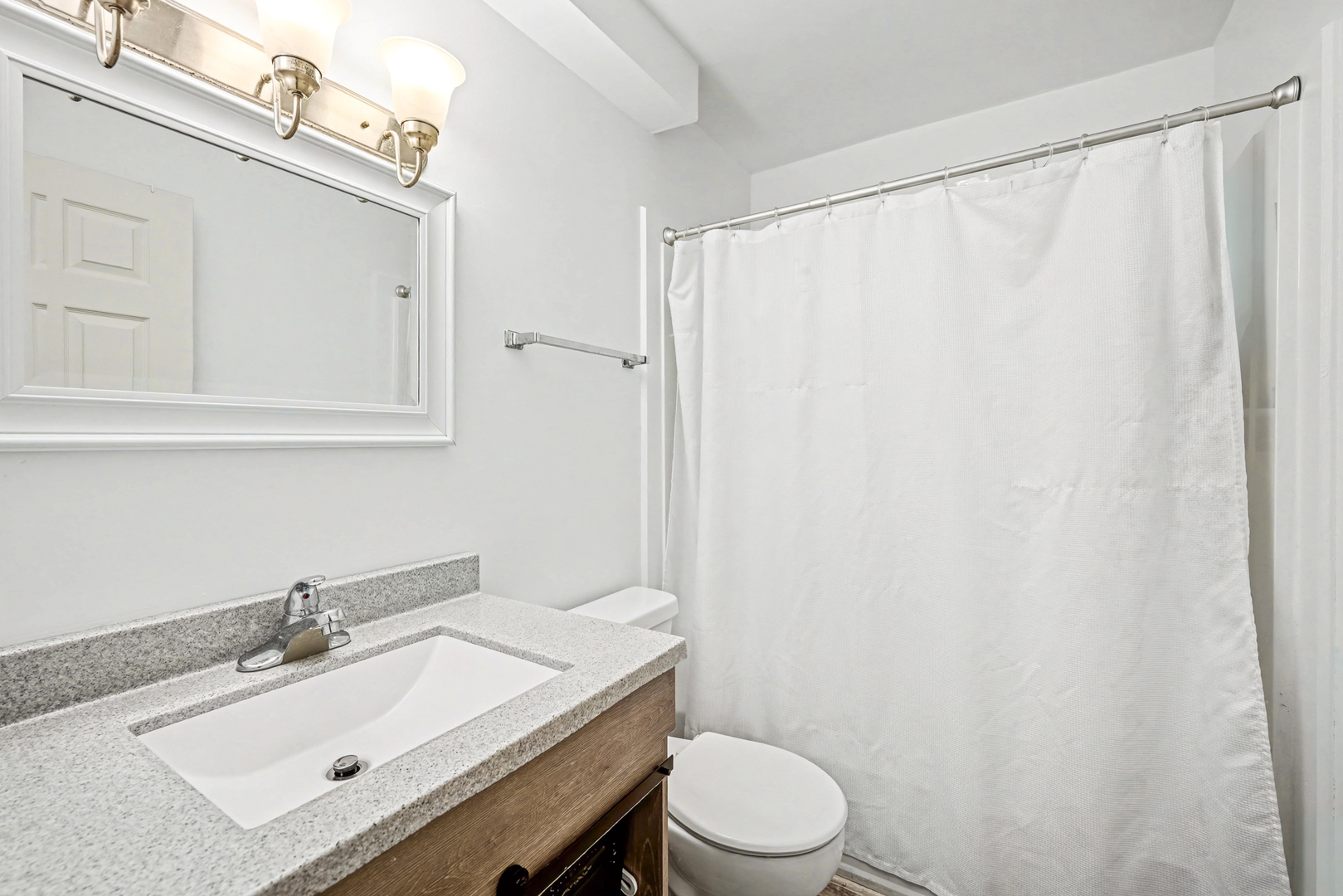 266 Shorewood Drive #2A, Glendale Heights, IL 60139