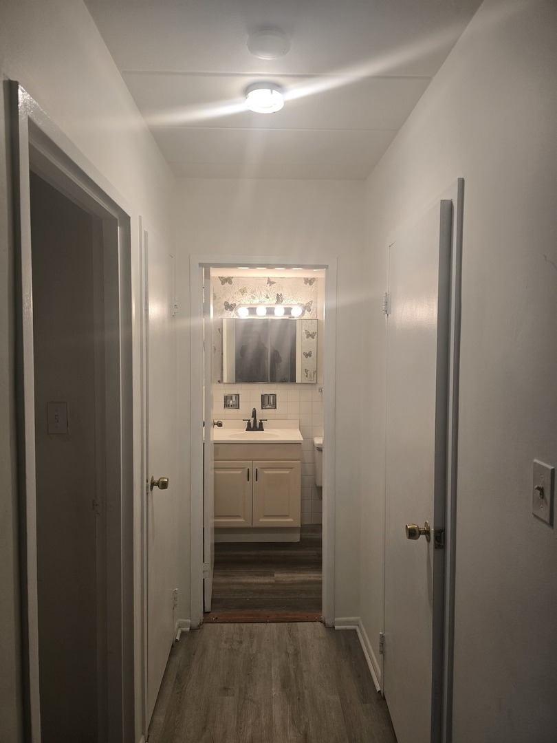 1139 Leavitt Avenue #212, Flossmoor, IL 60422