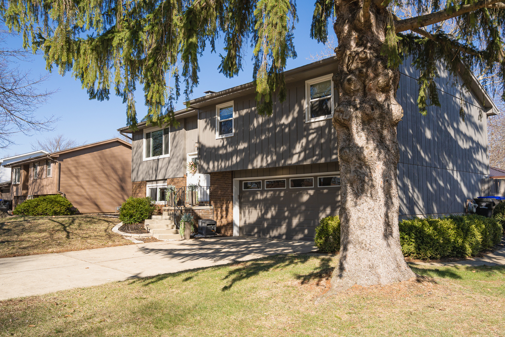 1114 Andover Street, Bloomington, IL 61704