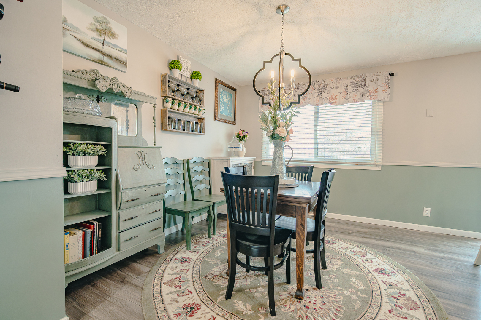 1114 Andover Street, Bloomington, IL 61704