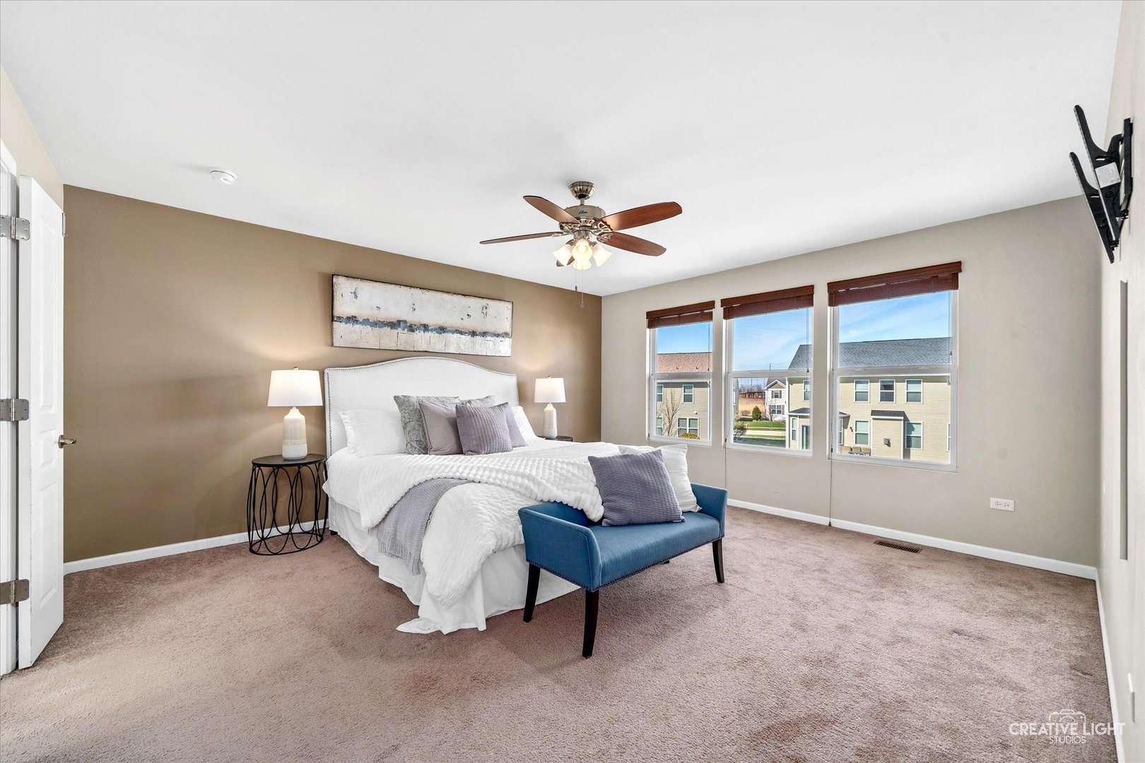 4319 Silver Bell Court, Naperville, IL 60564