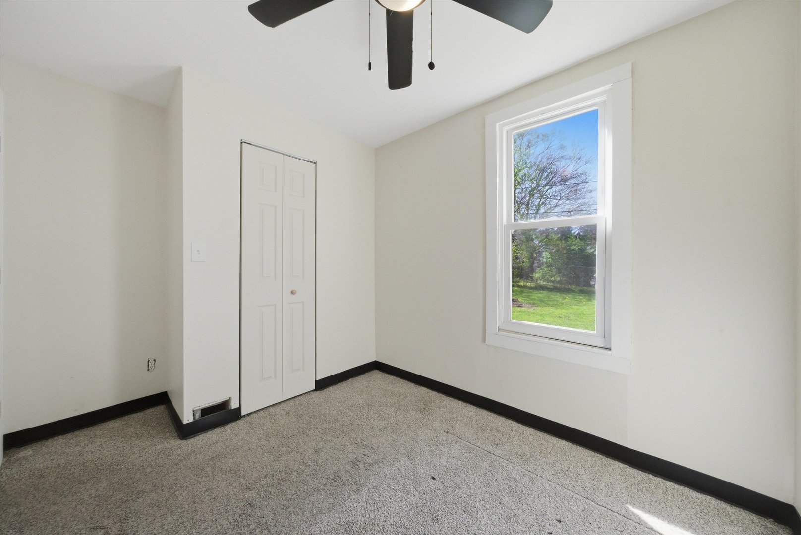 218 Hughes Avenue, Lockport, IL 60441