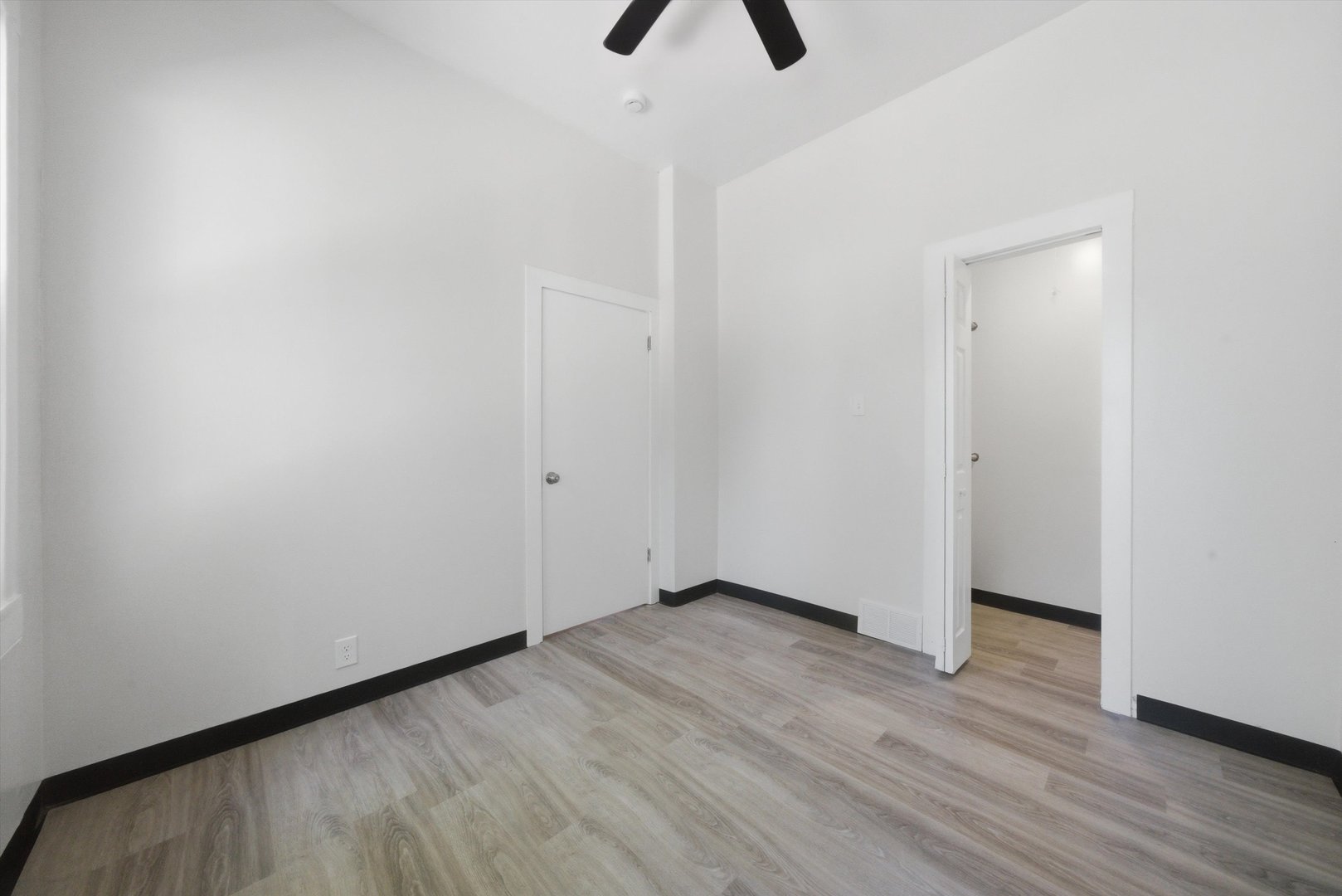 218 Hughes Avenue, Lockport, IL 60441