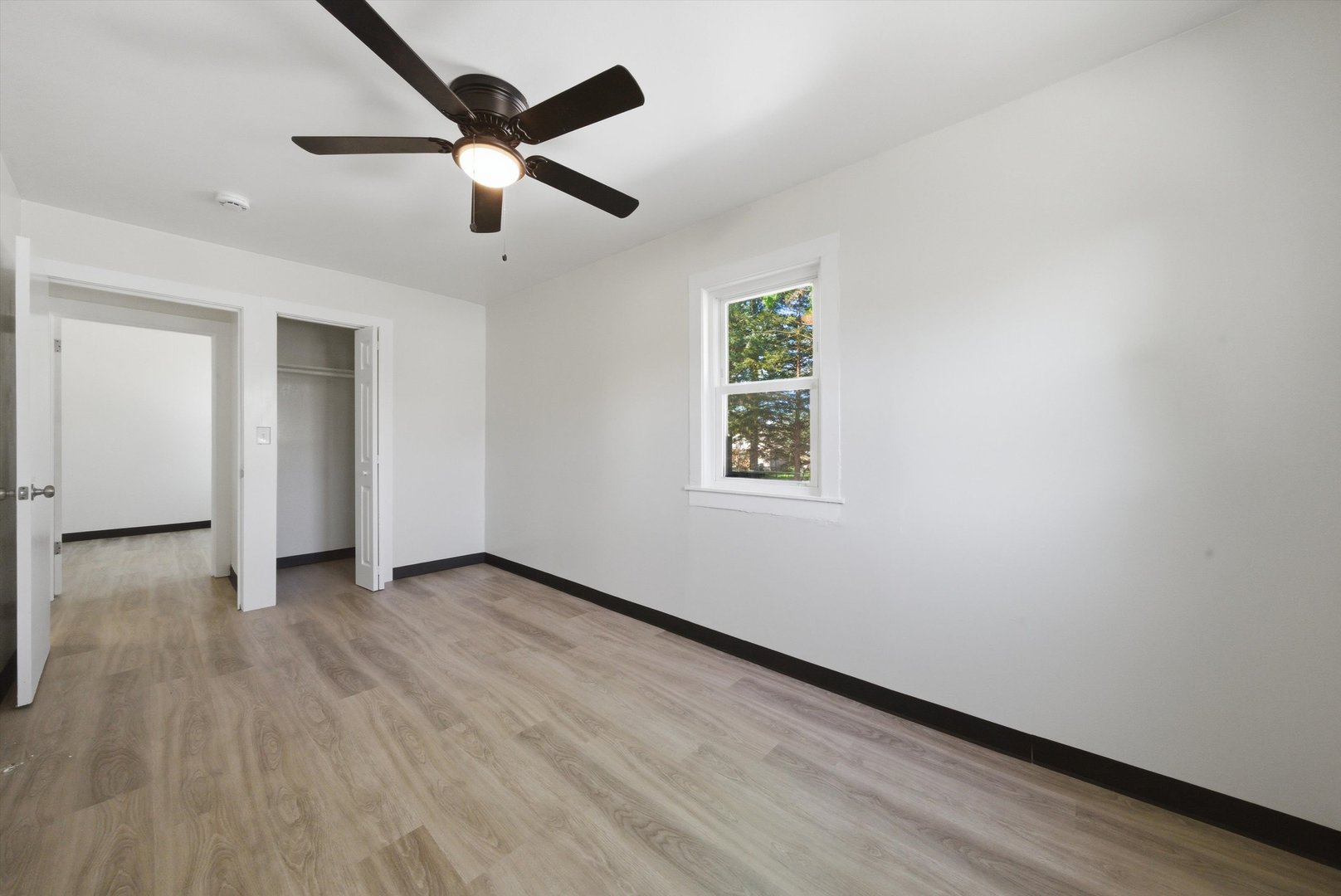 218 Hughes Avenue, Lockport, IL 60441