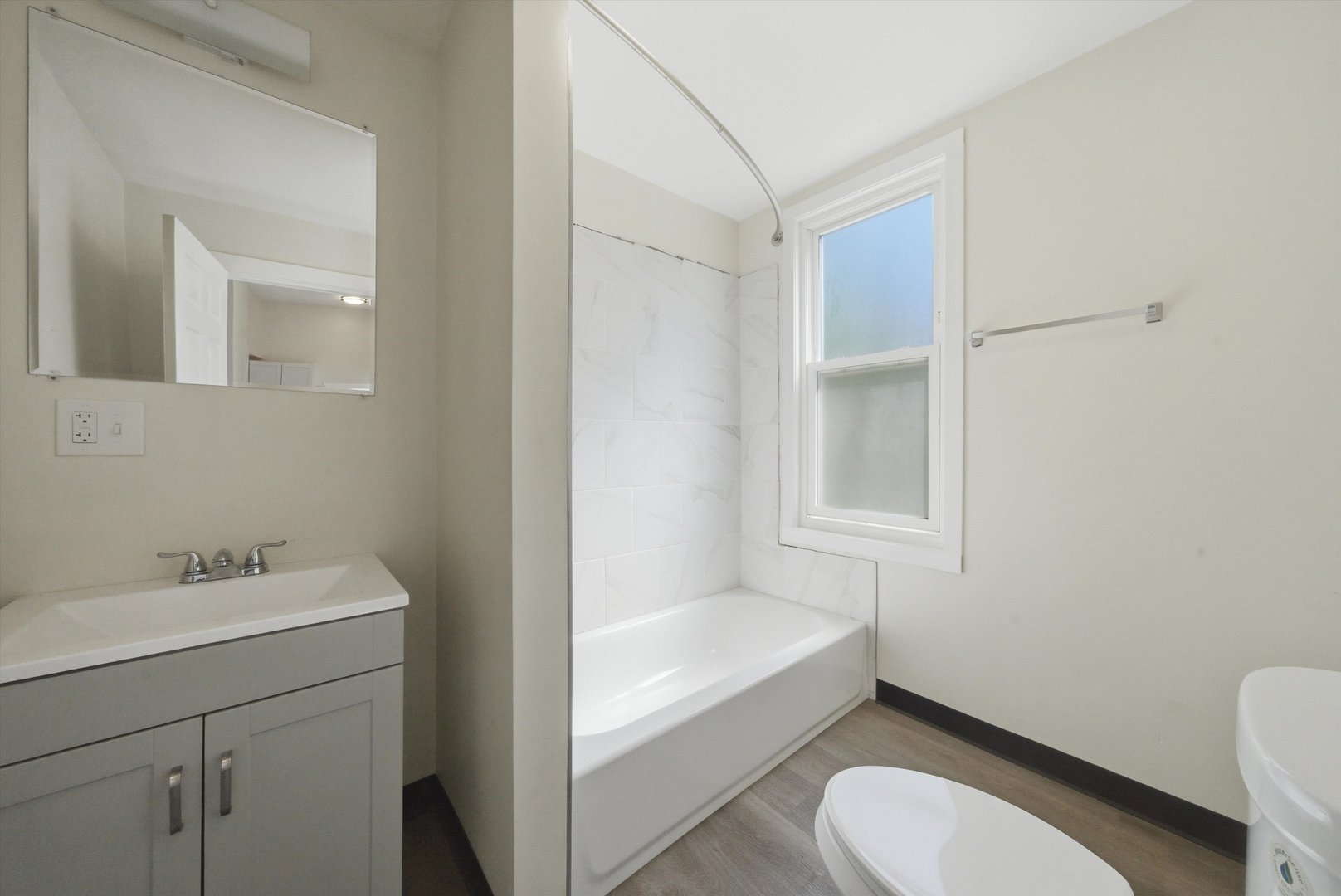 218 Hughes Avenue, Lockport, IL 60441