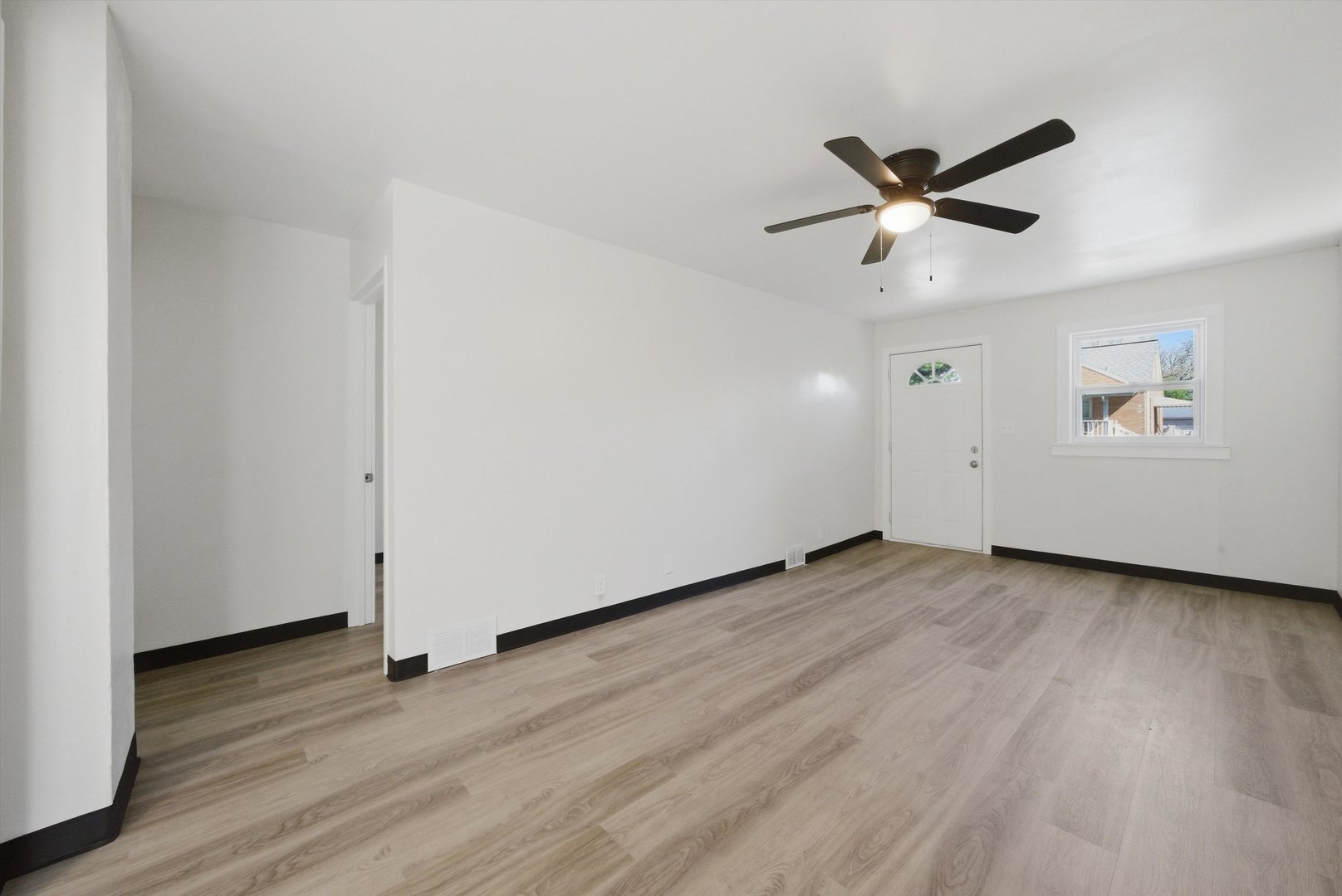 218 Hughes Avenue, Lockport, IL 60441