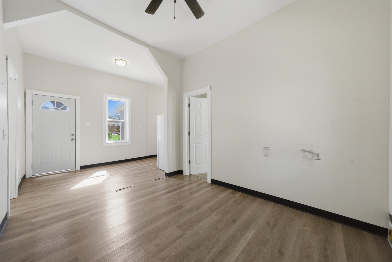 218 Hughes Avenue, Lockport, IL 60441