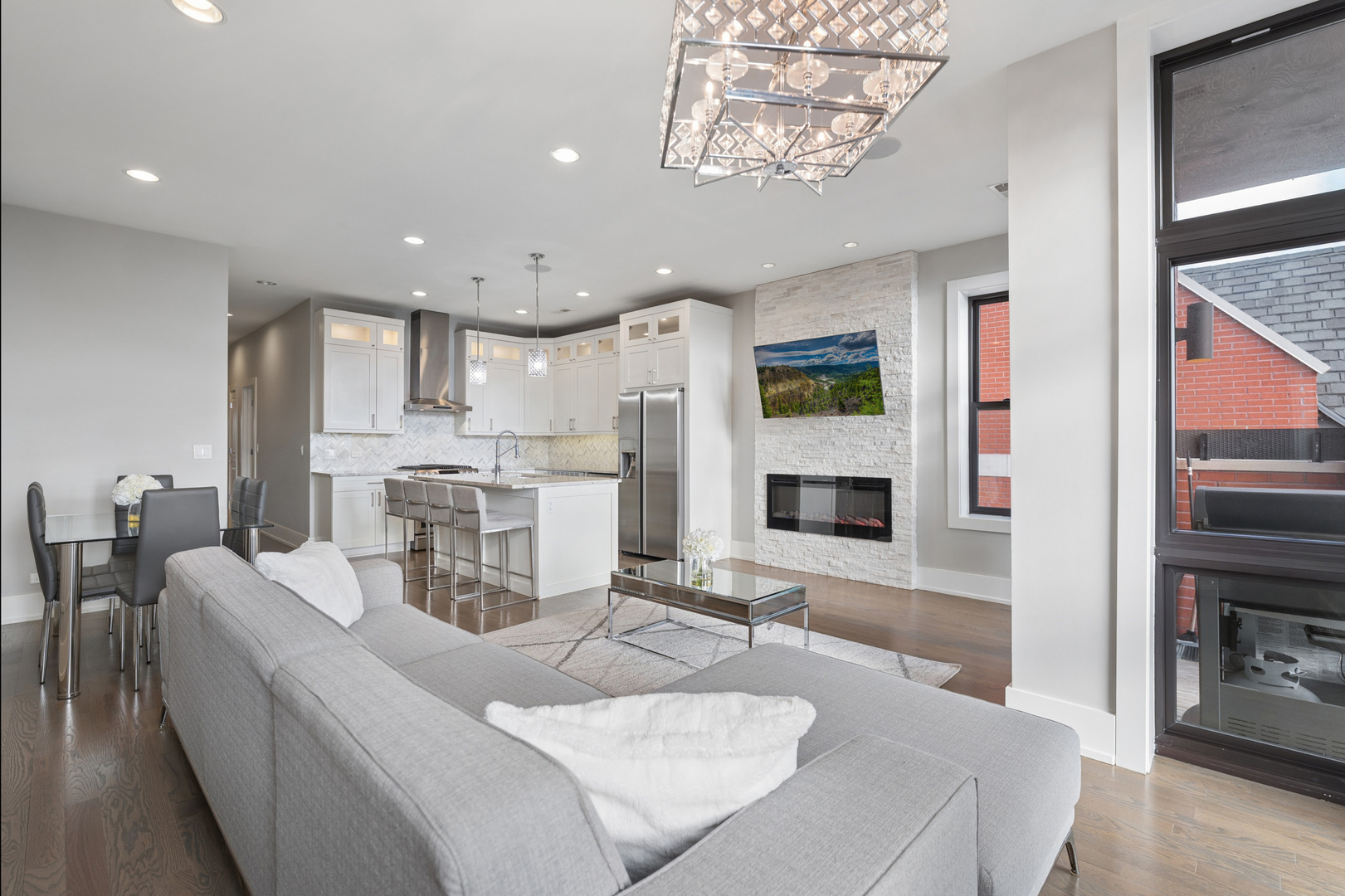 4220 S Ellis Avenue #4N, Chicago, IL 60653