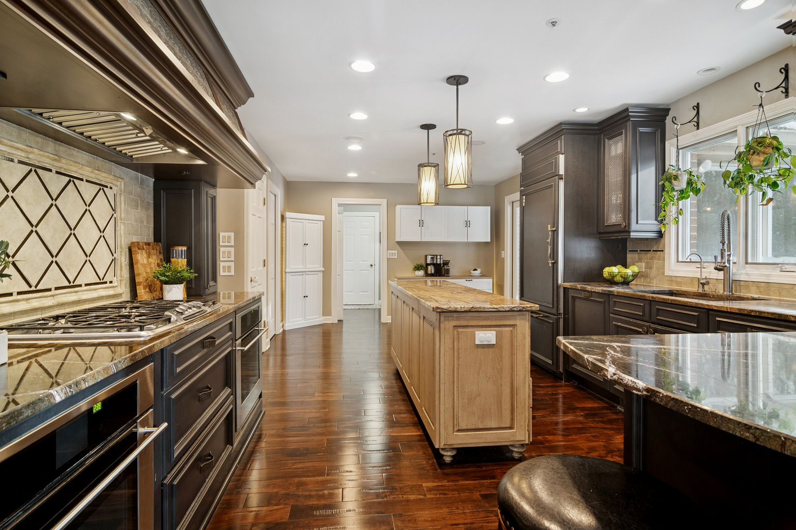 4610 Forest Way Circle, Long Grove, IL 60047