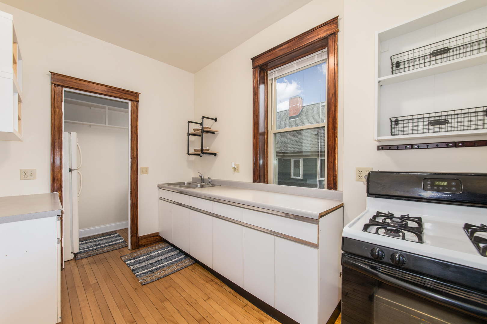 4117 N Paulina Street, Chicago, IL 60613