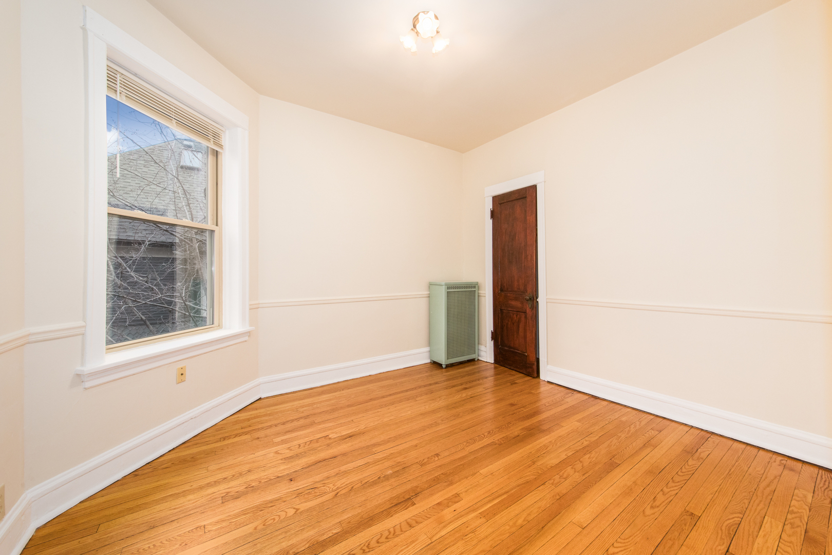 4117 N Paulina Street, Chicago, IL 60613