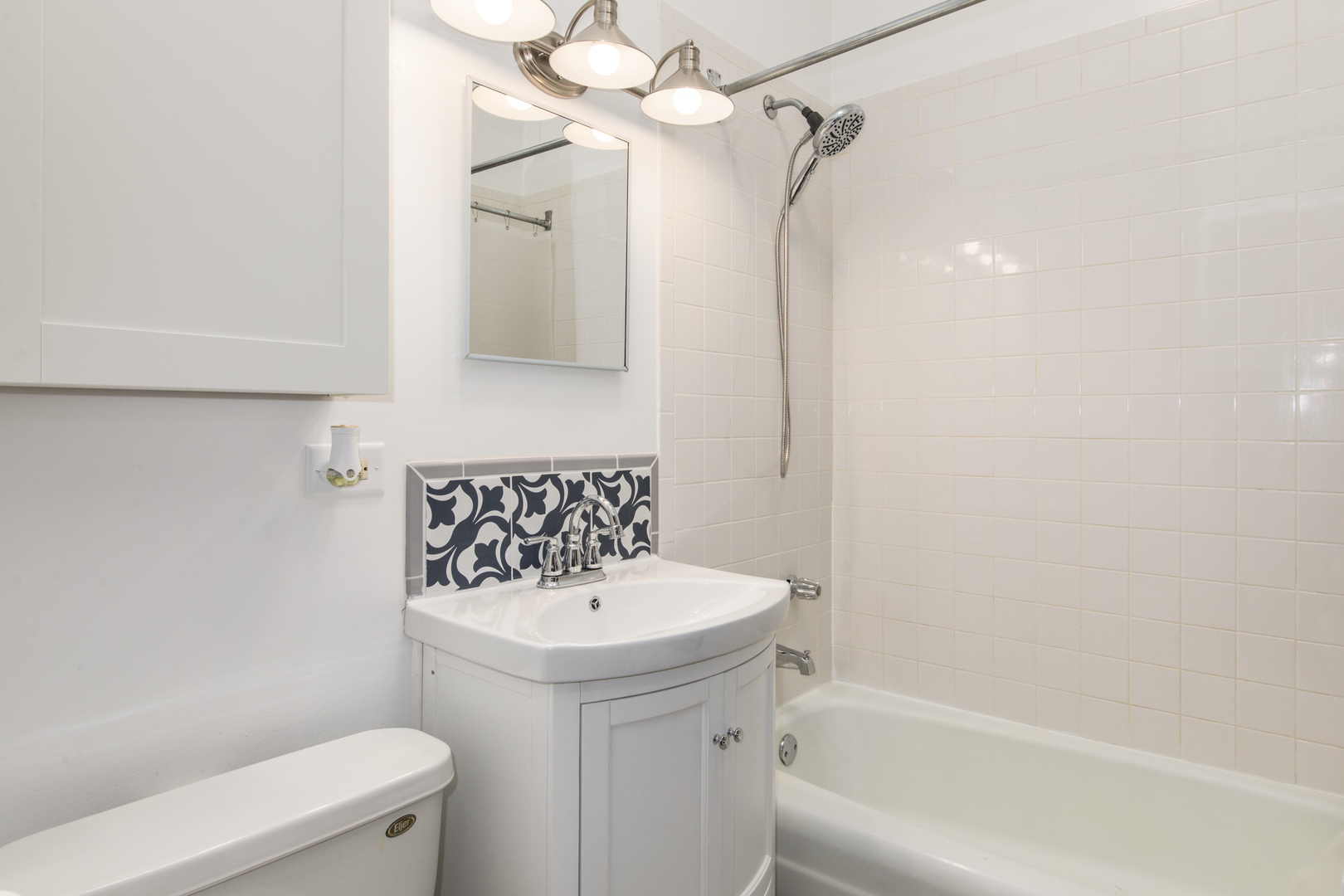 4117 N Paulina Street, Chicago, IL 60613