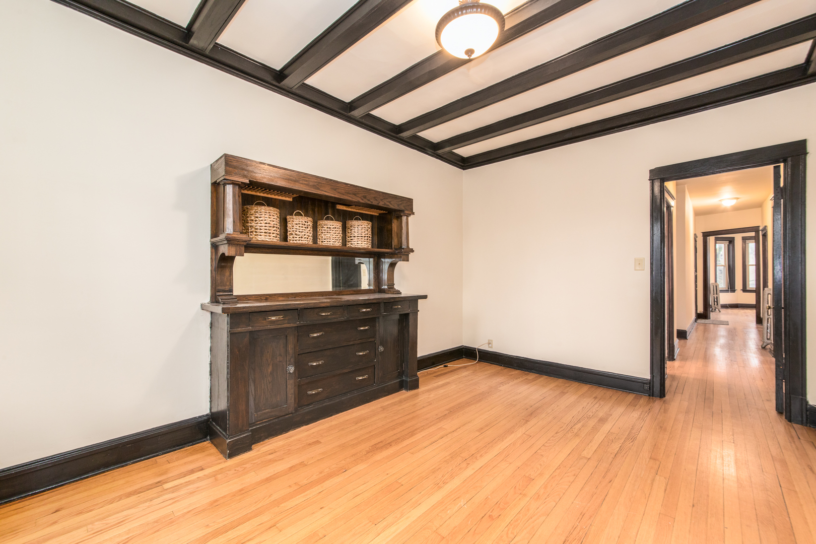 4117 N Paulina Street, Chicago, IL 60613